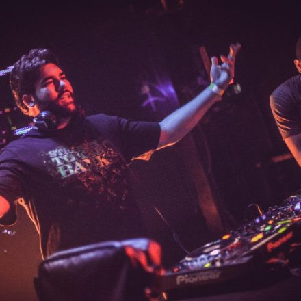 T H A T S H x T @ Flex