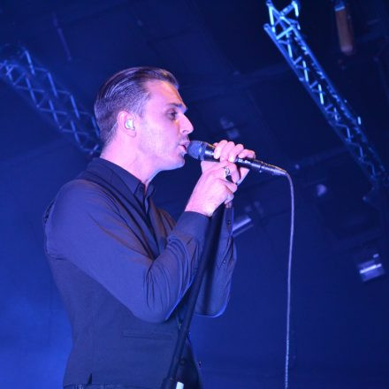 Hurts @ Gasometer