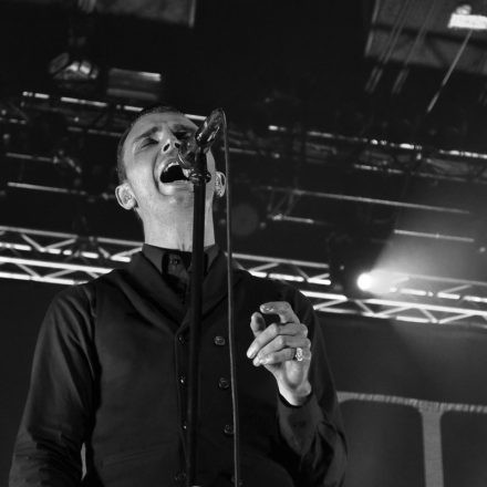 Hurts @ Gasometer