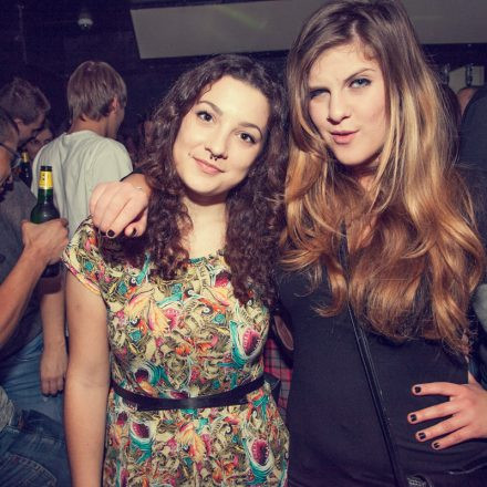 Addicted To Female Rockpower! @ U4