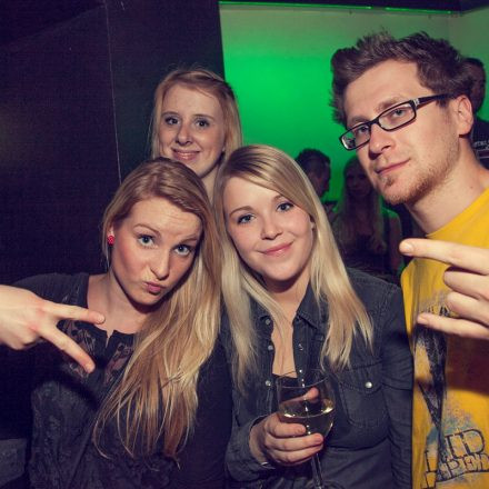 Addicted To Female Rockpower! @ U4
