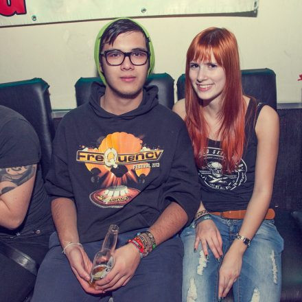 Addicted To Female Rockpower! @ U4