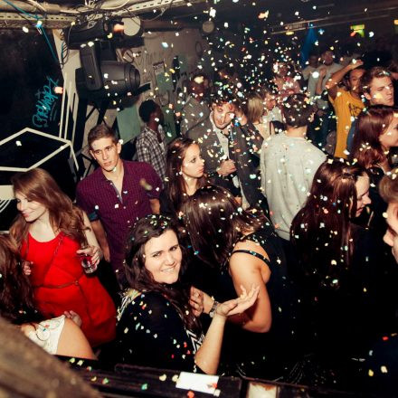 Schwester Semester @ the Loft