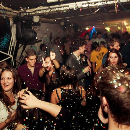 Schwester Semester @ the Loft