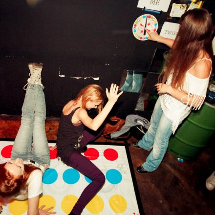 Schwester Semester @ the Loft