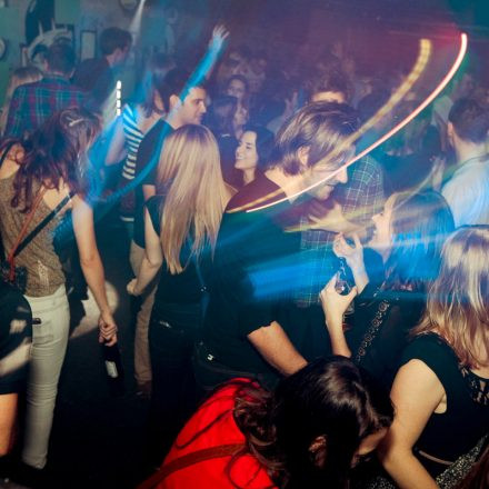 Schwester Semester @ the Loft