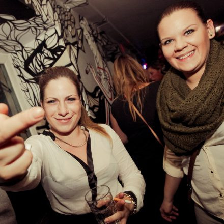 Schwester Semester @ the Loft
