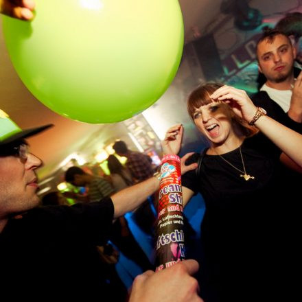 Schwester Semester @ the Loft