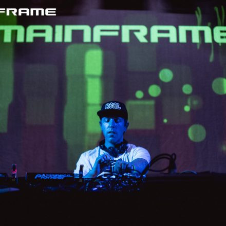 FM4 & Volume pres. Camo & Krooked Zeitgeist Album Tour @ Mainframe, Arena [photography: Optical Engineers]