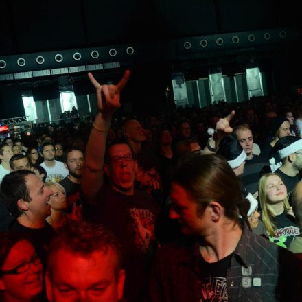 Alkbottle @ Gasometer