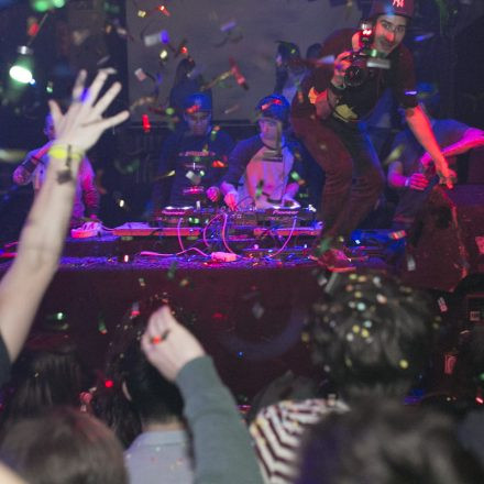 Tanzlust - >Weihnachtsfreude< (Good Life Crew) @ Fluc_Wanne