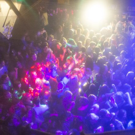 Tanzlust - >Weihnachtsfreude< (Good Life Crew) @ Fluc_Wanne