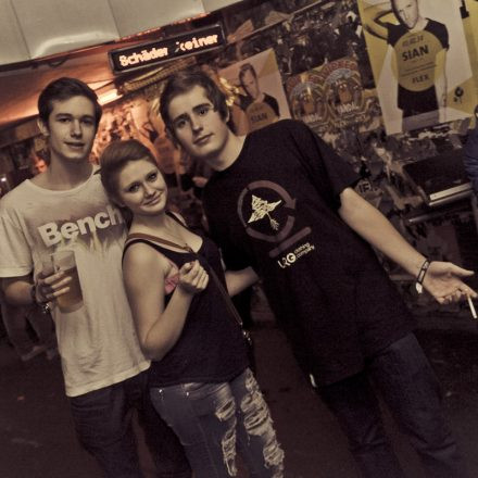 Whateva! mit MAKJ @ Flex