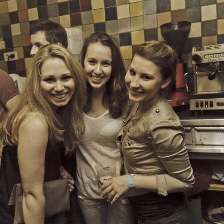 Whateva! mit MAKJ @ Flex