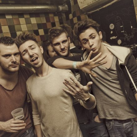 Whateva! mit MAKJ @ Flex