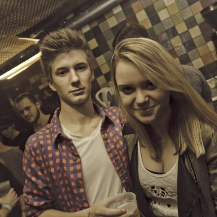 Whateva! mit MAKJ @ Flex