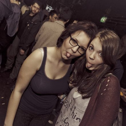Whateva! mit MAKJ @ Flex