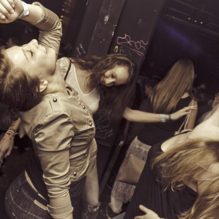 Whateva! mit MAKJ @ Flex