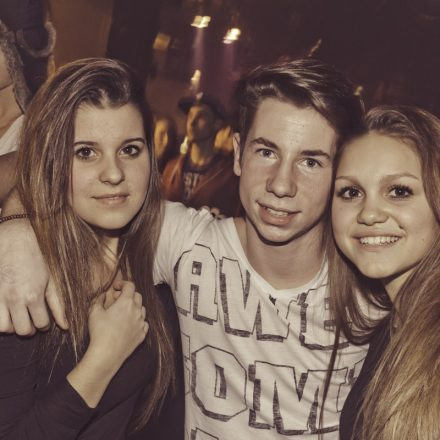 Whateva! mit MAKJ @ Flex
