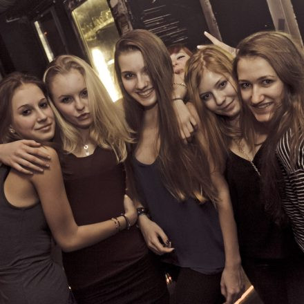 Whateva! mit MAKJ @ Flex