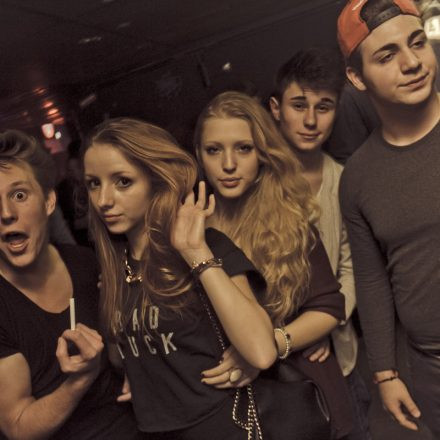 Whateva! mit MAKJ @ Flex
