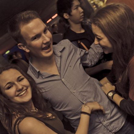 Whateva! mit MAKJ @ Flex