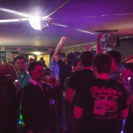 Darf denn Liebe Synthie sein? @ The Loft