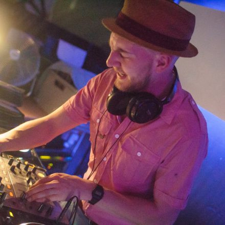 Darf denn Liebe Synthie sein? @ The Loft