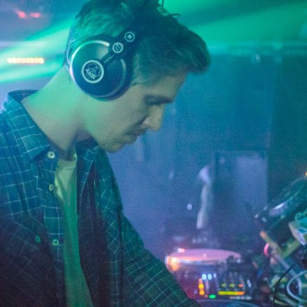 Darf denn Liebe Synthie sein? @ The Loft