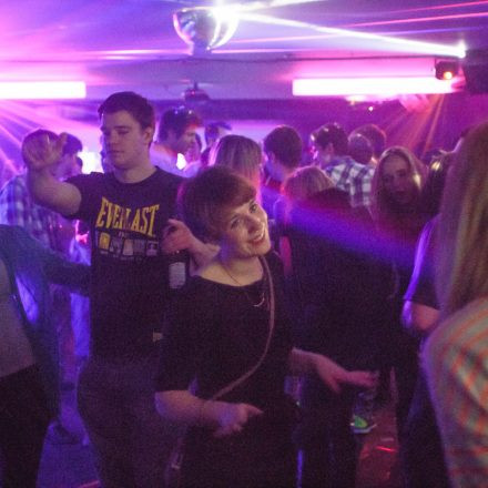 Darf denn Liebe Synthie sein? @ The Loft