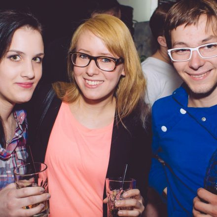Darf denn Liebe Synthie sein? @ The Loft