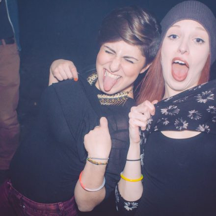 Darf denn Liebe Synthie sein? @ The Loft