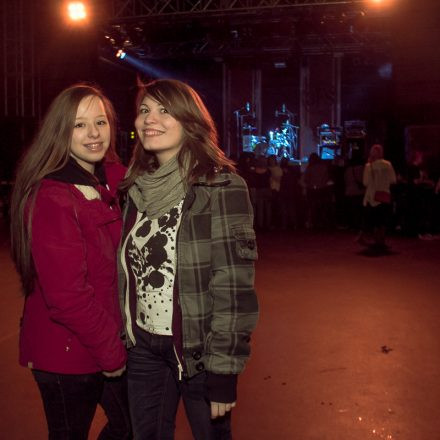 3 Feet Smaller @ Arena Wien