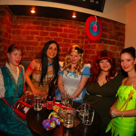 Fasching VS. Halloween