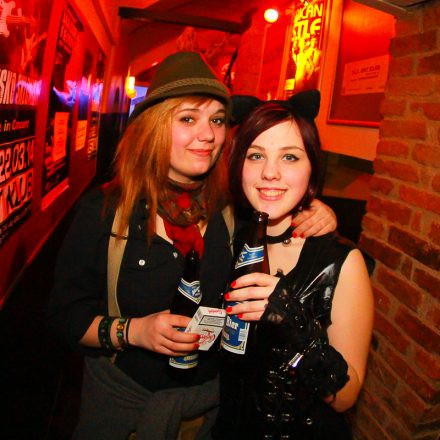 Fasching VS. Halloween