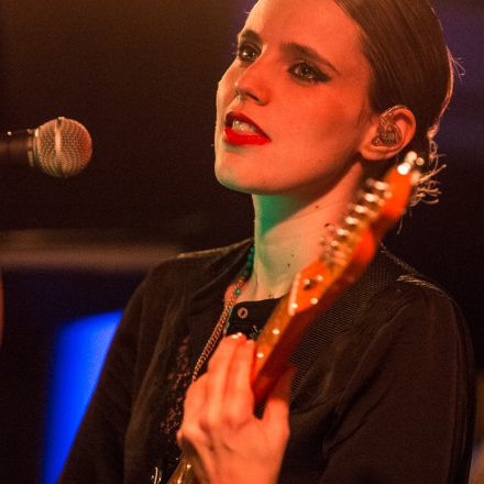 Anna Calvi - AUSVERKAUFT @ Chaya Fuera