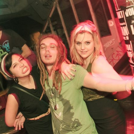 Zirkus Abnormal @ Fluc Wanne