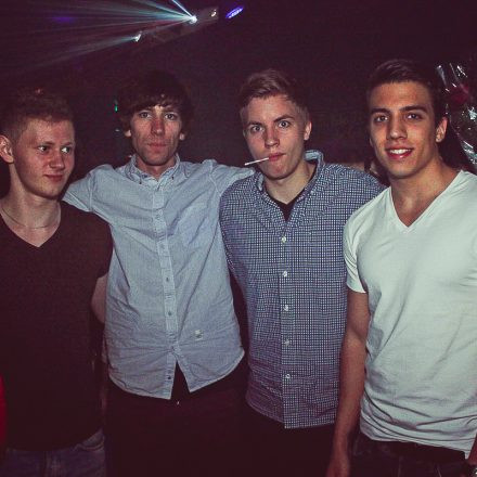 Nascherei mit Moritz Guhling @ Auslage