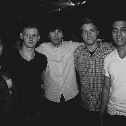 Nascherei mit Moritz Guhling @ Auslage