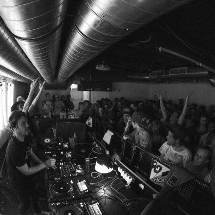 Mainframe pres. Tiefgang feat. Bad Company UK & Hybrid Minds [Supported by Felipe Kolm]