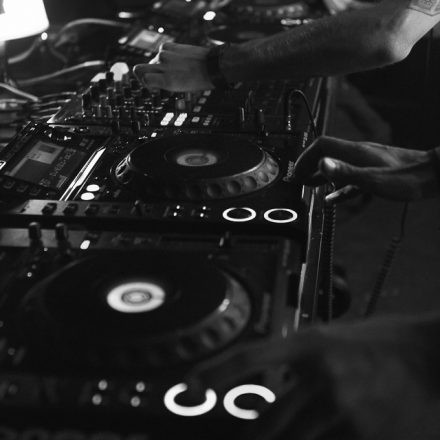 Mainframe pres. Tiefgang feat. Bad Company UK & Hybrid Minds [Supported by Felipe Kolm]