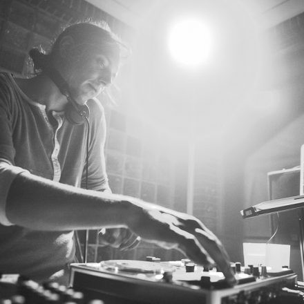 Mainframe pres. Tiefgang feat. Bad Company UK & Hybrid Minds [Supported by Felipe Kolm]