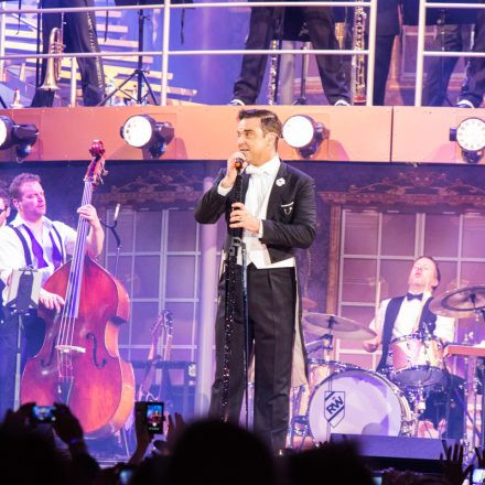 Robbie Williams - Swings Both Ways Live - Ausverkauft @ Stadthalle