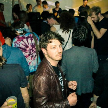 Poolbar mit Pratersauna pres. Guy Gerber @ Pratersauna