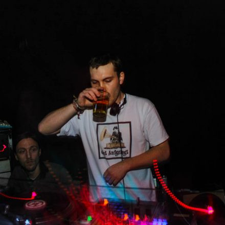 Gut Aufgelegt pres. Run Tingz Cru @ Camera Club