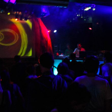 Gut Aufgelegt pres. Run Tingz Cru @ Camera Club