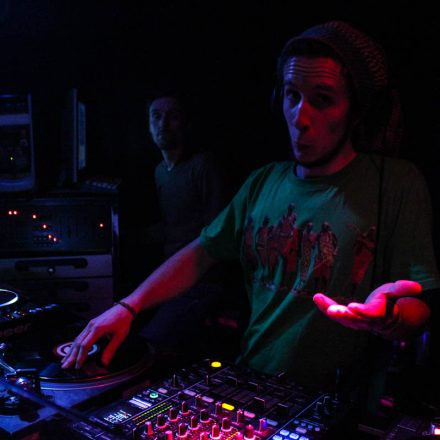 Gut Aufgelegt pres. Run Tingz Cru @ Camera Club