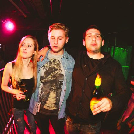 BEHAVE! - BACK TO THE 80'S @ U4
