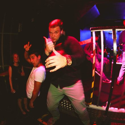 BEHAVE! - BACK TO THE 80'S @ U4