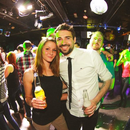 BEHAVE! - BACK TO THE 80'S @ U4